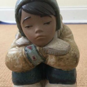 Lladro Pensive Eskimo # 2159